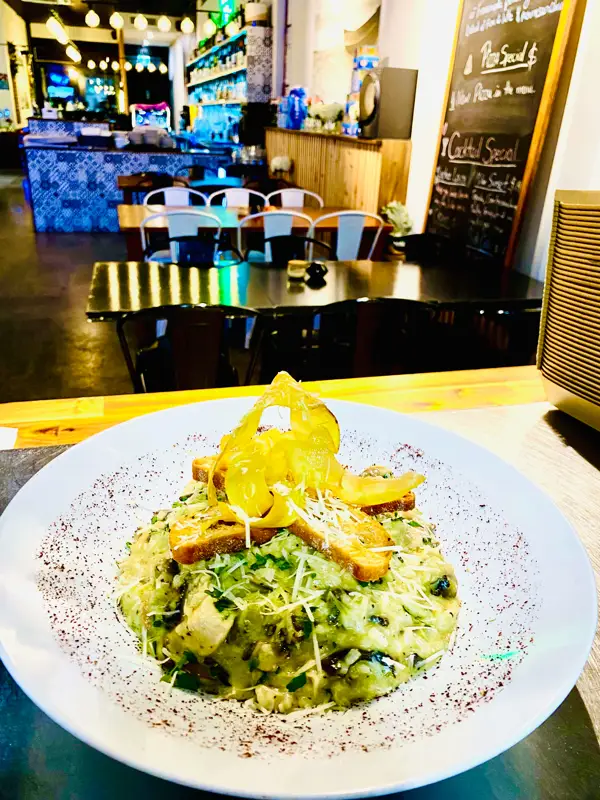 Gorgonzola risotto with mushrooms, asparagus and truffle oil